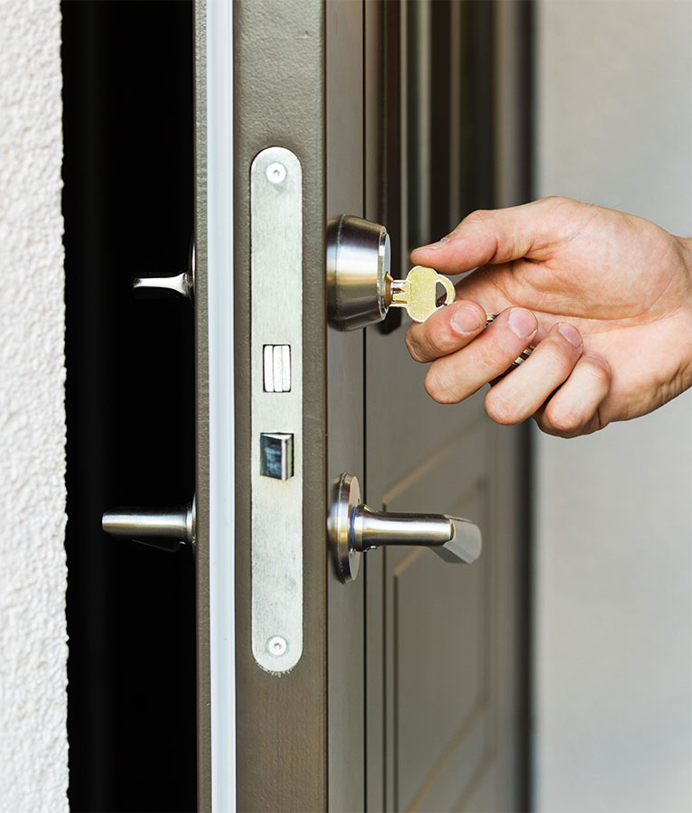 Fabbro Roma apertura porta senza scasso